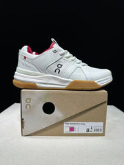 On The Roger Clubhouse Pro Sneakers White Ivory Gum