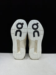 On The Roger Advantage Pro Tennis Sneakers Cream