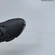 ECCO Men's Black Perforated Lace-Up Sneakers