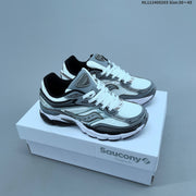 Saucony ProGrid Omni 9 Retro Running Shoes
